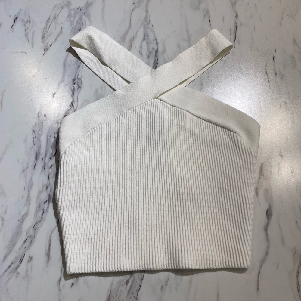 Aritzia Babaton Sculpt Knit Criss Cross Cropped Tank pearl white - Picture 3 of 7